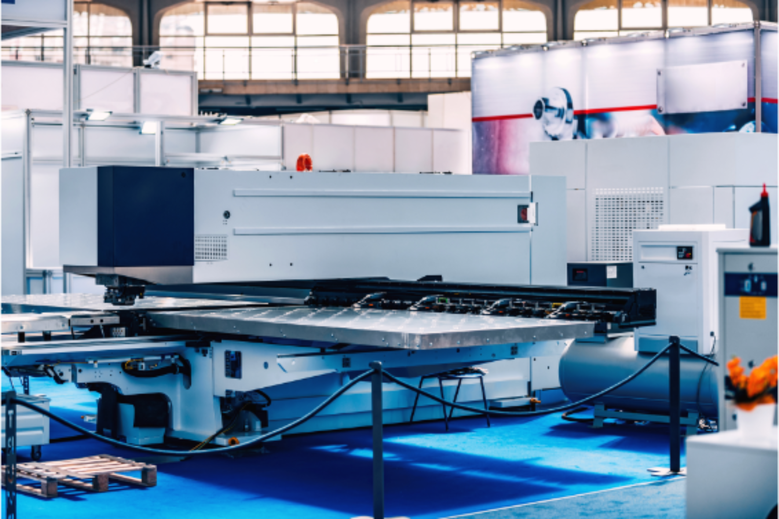 Industriële stansmachine voor leer stansen met hoge precisie en serieproductie